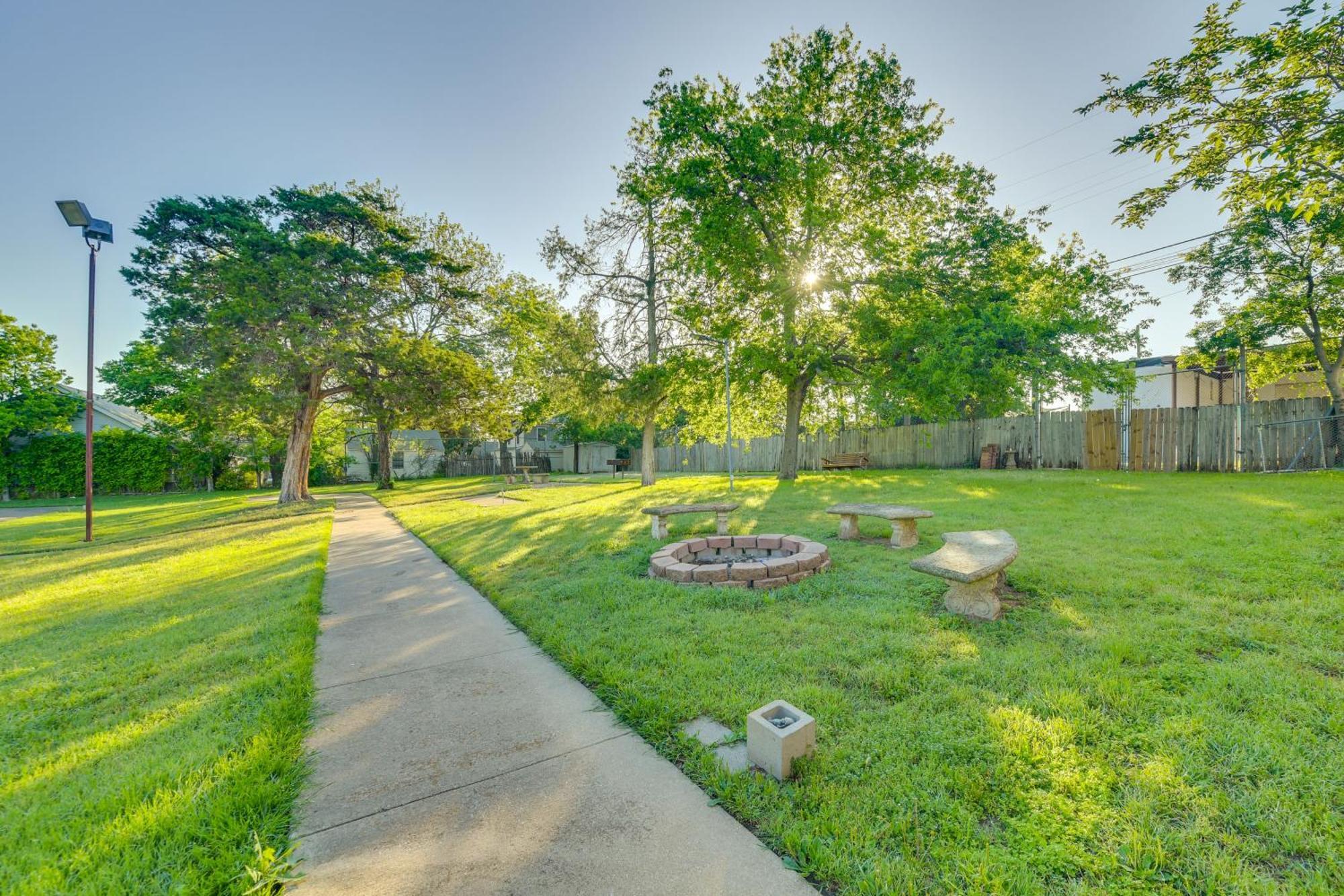 Waco Vacation Rental Near Magnolia Market Eksteriør billede